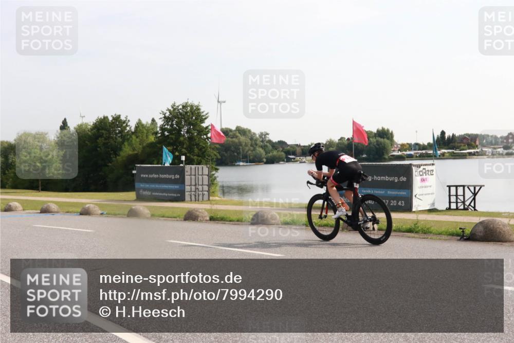 15.06.2025 - 27. Vierlanden-Triathlon H.Heesch http://msf.ph/oto/7994290 15.06.2025 09:08:13 Radfahren 36, 60 meine-sportfotos.de