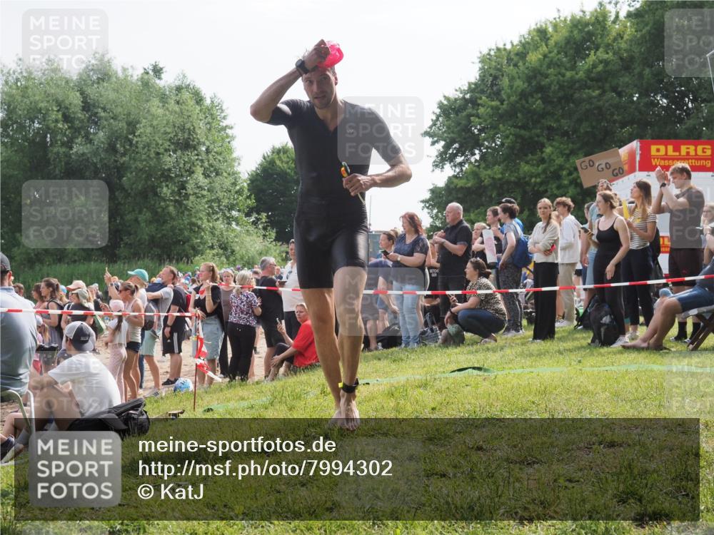 15.06.2025 - 27. Vierlanden-Triathlon KatJ http://msf.ph/oto/7994302 15.06.2025 09:54:41 Schwimmen 262, 294, 318, 354 meine-sportfotos.de