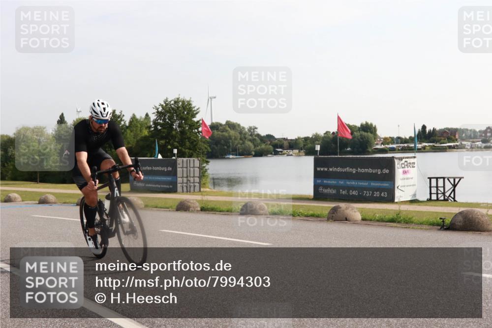 15.06.2025 - 27. Vierlanden-Triathlon H.Heesch http://msf.ph/oto/7994303 15.06.2025 09:08:23 Radfahren 51 meine-sportfotos.de