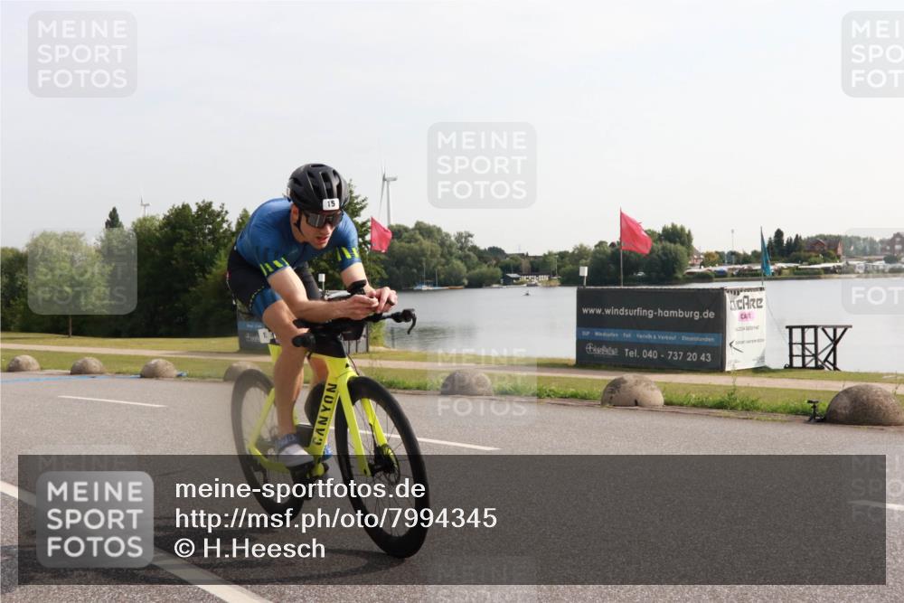 15.06.2025 - 27. Vierlanden-Triathlon H.Heesch http://msf.ph/oto/7994345 15.06.2025 09:08:56 Radfahren 15 meine-sportfotos.de