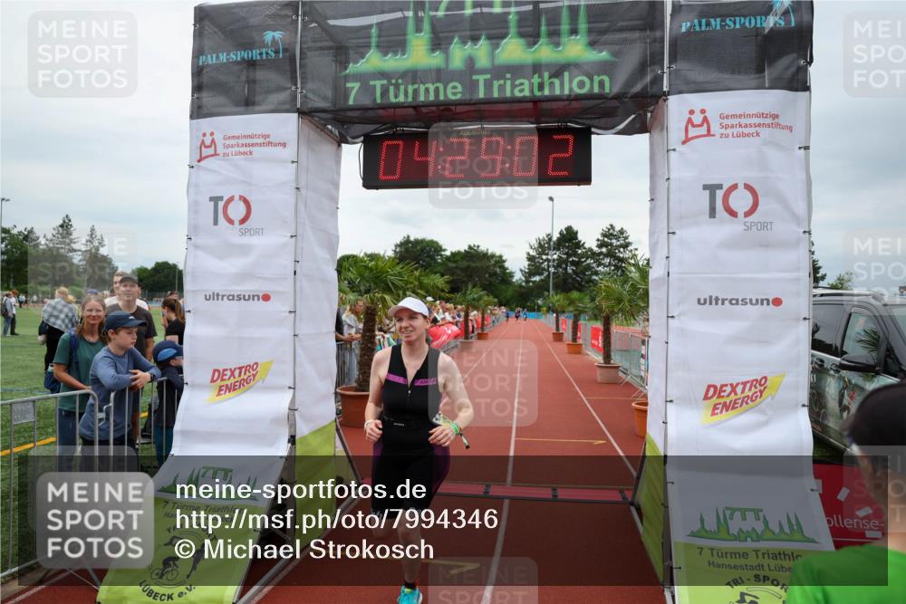 15.06.2025 - 7 Türme Triathlon Michael Strokosch http://msf.ph/oto/7994346 15.06.2025 14:29:02 Ziel 471, 1015 meine-sportfotos.de
