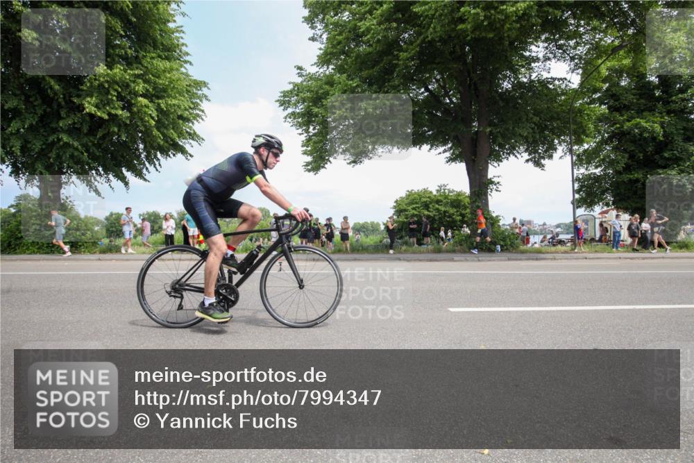 15.06.2025 - 7 Türme Triathlon Yannick Fuchs http://msf.ph/oto/7994347 15.06.2025 13:35:32 Radfahren 899, 1025, 1060, 1097 meine-sportfotos.de