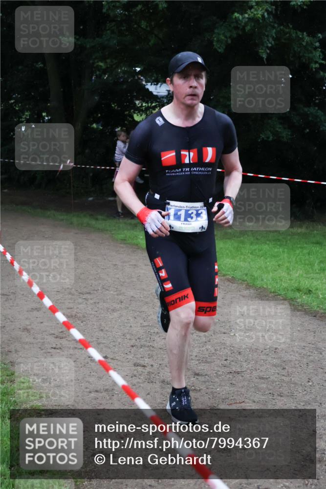 21.06.2025 - 27. Vierlanden-Triathlon Lena Gebhardt http://msf.ph/oto/7994367 15.06.2025 13:47:37 Laufen 202, 1133 meine-sportfotos.de