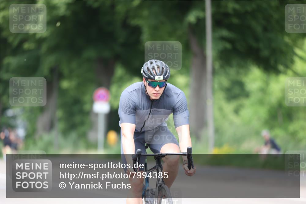 15.06.2025 - 7 Türme Triathlon Yannick Fuchs http://msf.ph/oto/7994385 15.06.2025 13:08:44 Radfahren 329 meine-sportfotos.de