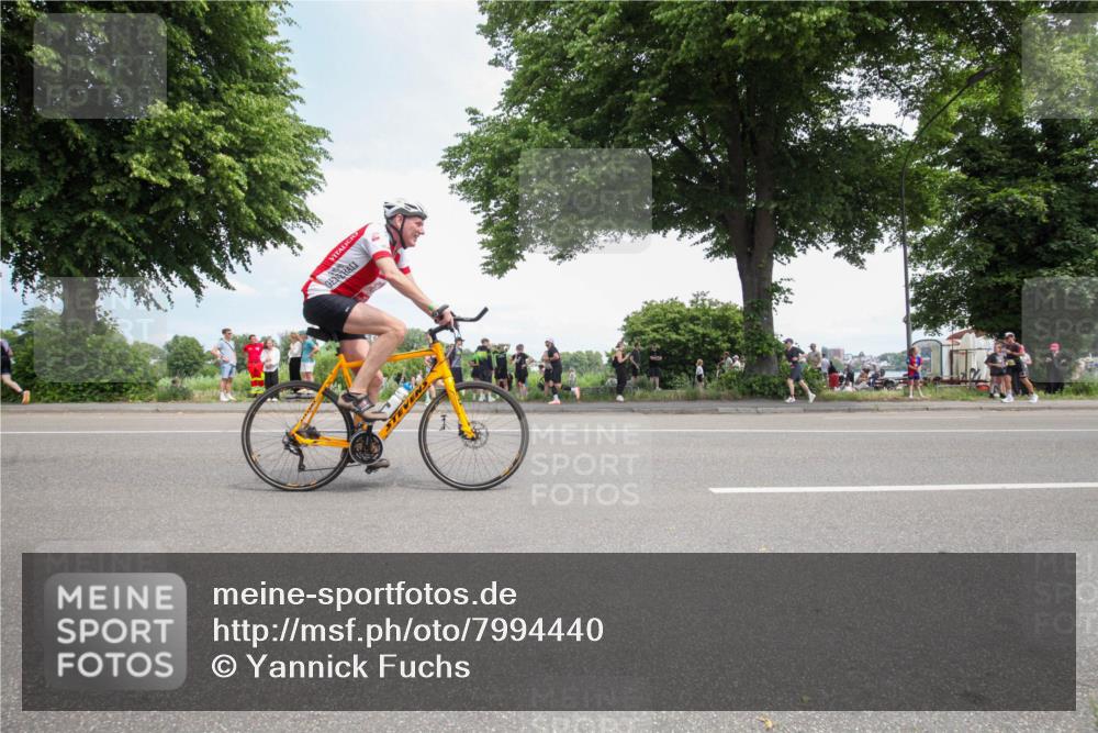 15.06.2025 - 7 Türme Triathlon Yannick Fuchs http://msf.ph/oto/7994440 15.06.2025 13:35:53 Radfahren 302, 1010 meine-sportfotos.de
