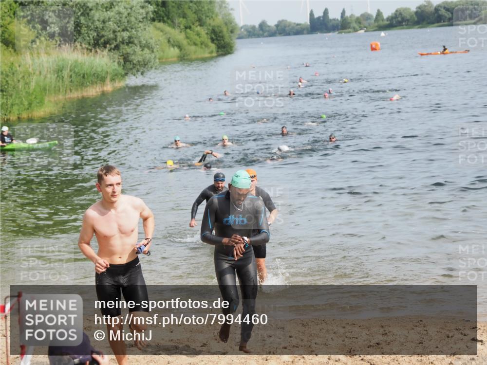 21.06.2025 - 27. Vierlanden-Triathlon MichiJ http://msf.ph/oto/7994460 15.06.2026 09:56:16 Schwimmen 260, 277, 285, 314, 315, 323, 349, 357, 438 meine-sportfotos.de