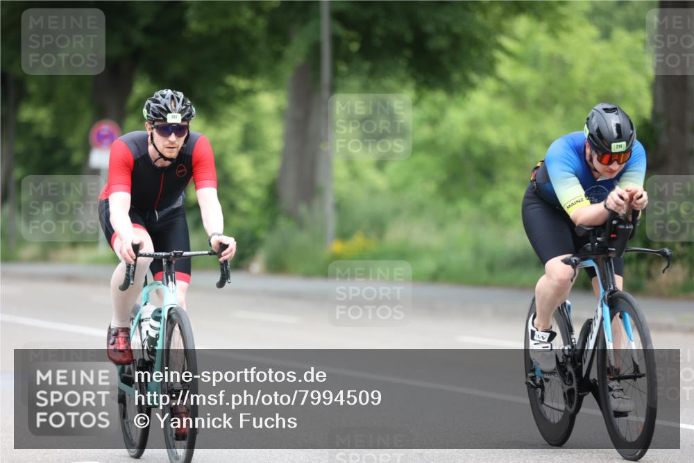 15.06.2025 - 7 Türme Triathlon Yannick Fuchs http://msf.ph/oto/7994509 15.06.2025 12:10:59 Radfahren 263 meine-sportfotos.de