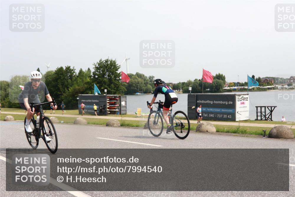 15.06.2025 - 27. Vierlanden-Triathlon H.Heesch http://msf.ph/oto/7994540 15.06.2025 11:22:27 Radfahren 19, 218, 767 meine-sportfotos.de