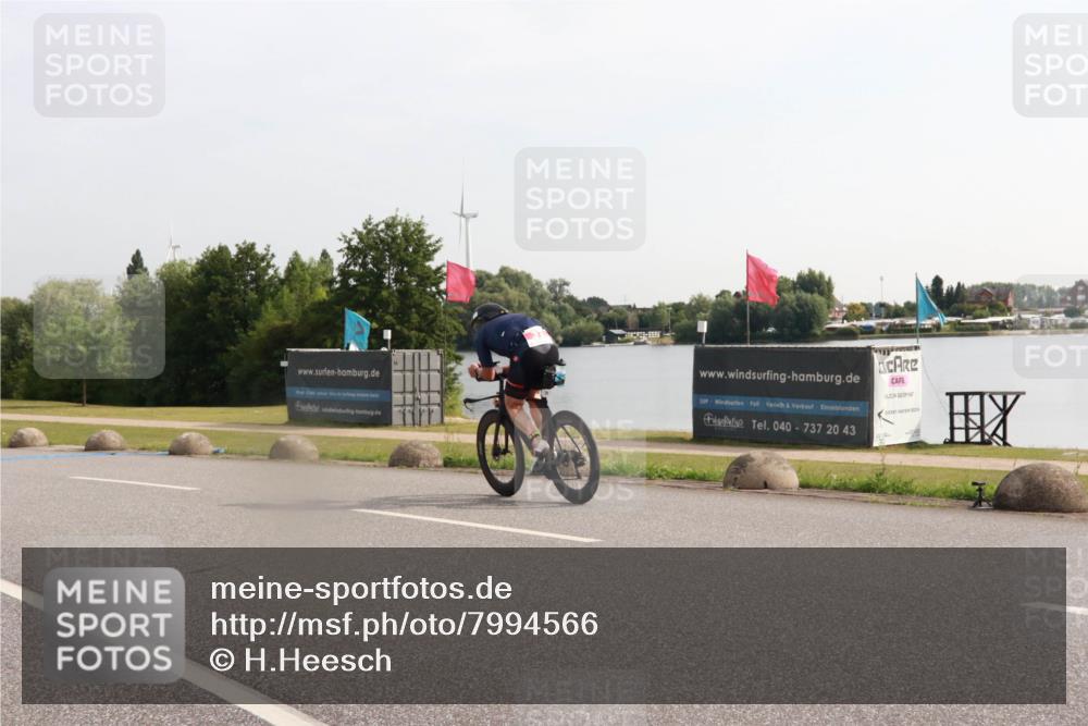 15.06.2025 - 27. Vierlanden-Triathlon H.Heesch http://msf.ph/oto/7994566 15.06.2025 09:11:44 Radfahren 37 meine-sportfotos.de