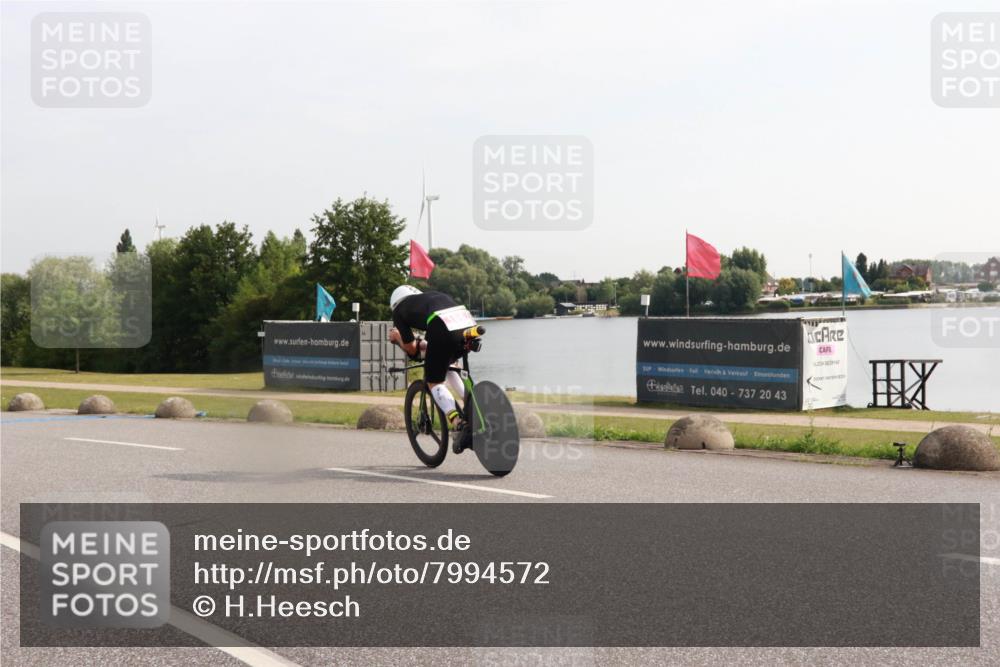 15.06.2025 - 27. Vierlanden-Triathlon H.Heesch http://msf.ph/oto/7994572 15.06.2025 09:11:59 Radfahren 186 meine-sportfotos.de