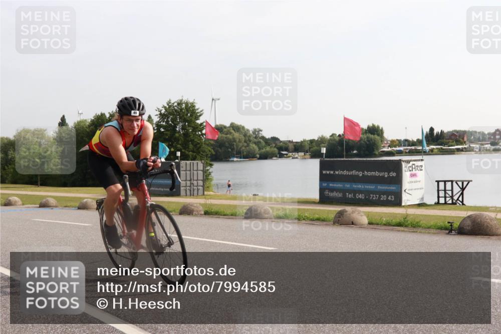 15.06.2025 - 27. Vierlanden-Triathlon H.Heesch http://msf.ph/oto/7994585 15.06.2025 09:12:03 Radfahren 46, 49, 85, 186, 210, 220 meine-sportfotos.de