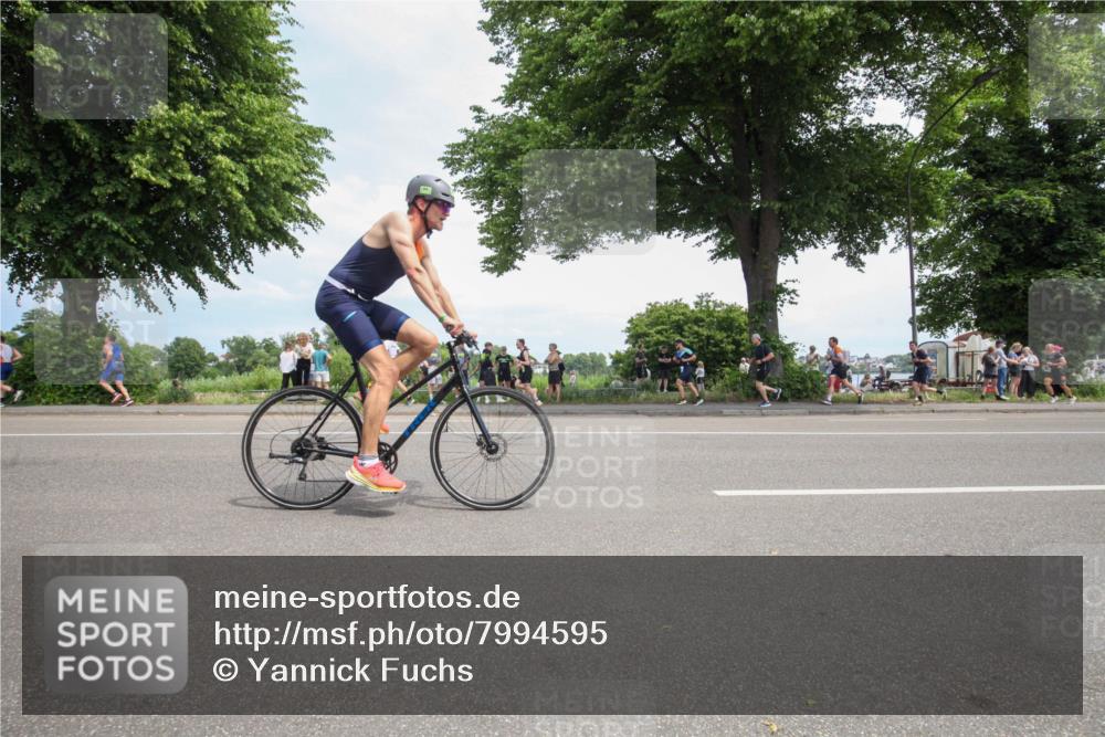15.06.2025 - 7 Türme Triathlon Yannick Fuchs http://msf.ph/oto/7994595 15.06.2025 13:36:38 Radfahren 826 meine-sportfotos.de