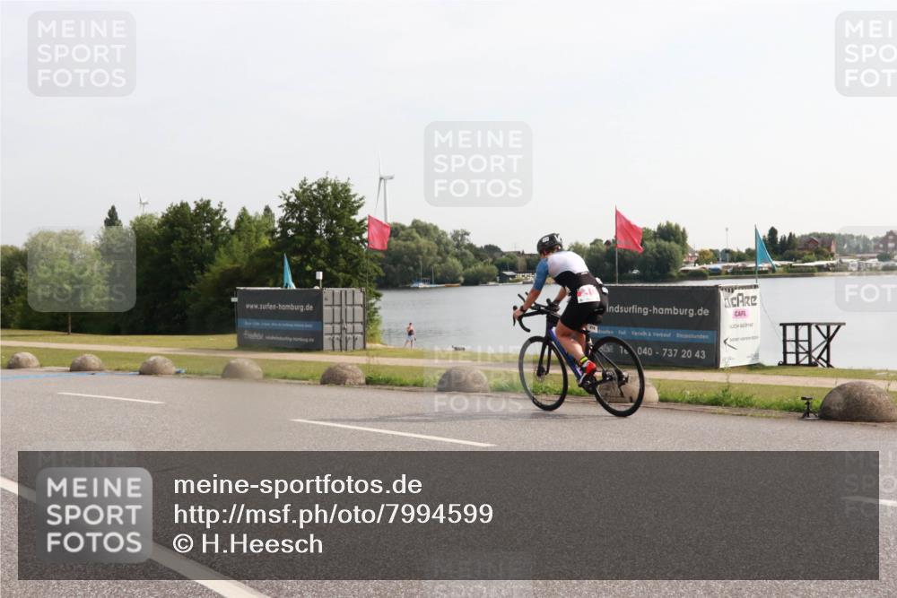 15.06.2025 - 27. Vierlanden-Triathlon H.Heesch http://msf.ph/oto/7994599 15.06.2025 09:12:16 Radfahren 158, 171, 219 meine-sportfotos.de