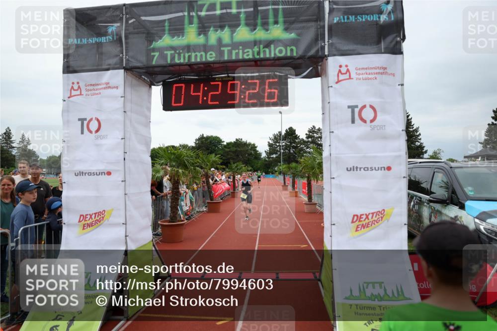 15.06.2025 - 7 Türme Triathlon Michael Strokosch http://msf.ph/oto/7994603 15.06.2025 14:29:26 Ziel 502, 626, 819 meine-sportfotos.de