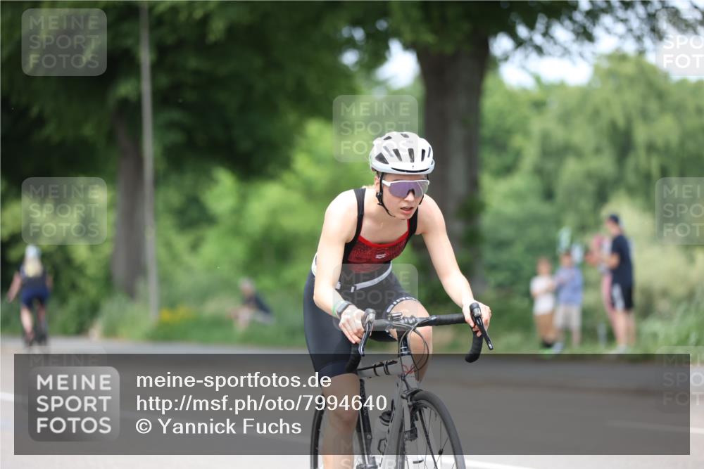 15.06.2025 - 7 Türme Triathlon Yannick Fuchs http://msf.ph/oto/7994640 15.06.2025 13:09:26 Radfahren 403, 1025, 1111, 1123 meine-sportfotos.de