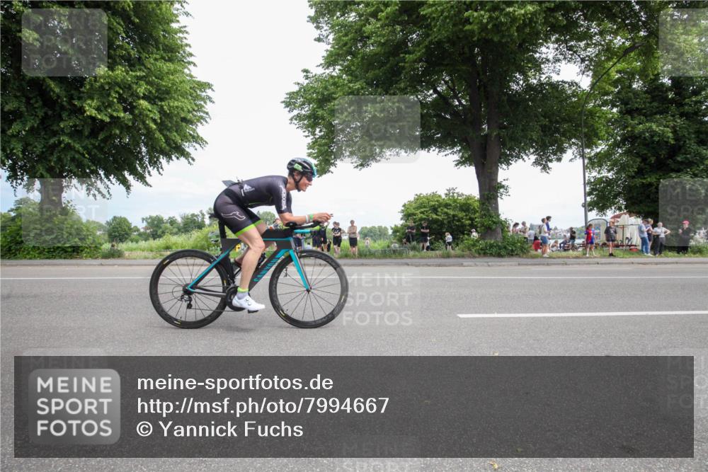 15.06.2025 - 7 Türme Triathlon Yannick Fuchs http://msf.ph/oto/7994667 15.06.2025 13:37:18 Radfahren 421, 469, 525, 663 meine-sportfotos.de