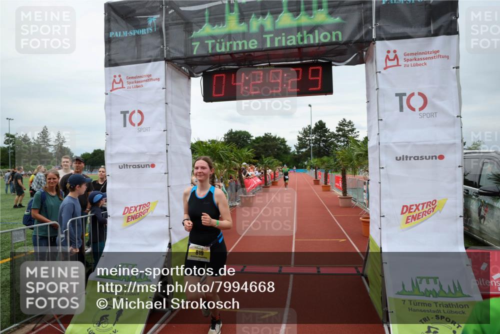 15.06.2025 - 7 Türme Triathlon Michael Strokosch http://msf.ph/oto/7994668 15.06.2025 14:29:29 Ziel 626, 634, 819 meine-sportfotos.de