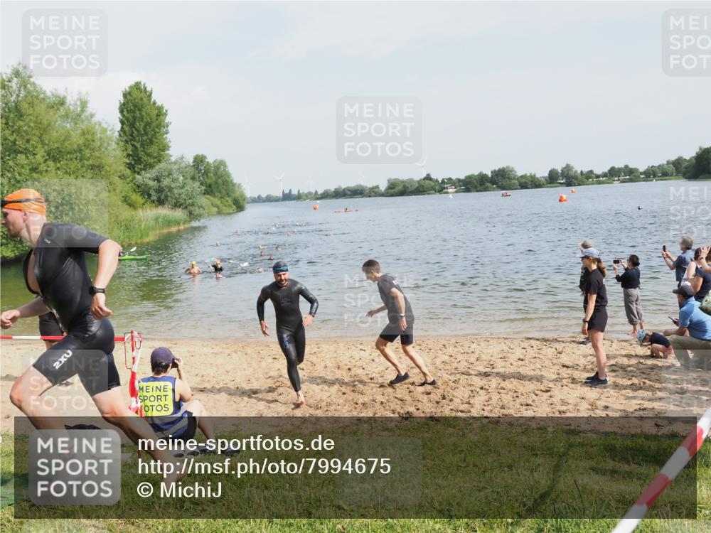21.06.2025 - 27. Vierlanden-Triathlon MichiJ http://msf.ph/oto/7994675 15.06.2026 09:56:22 Schwimmen 260, 314, 315, 323, 438 meine-sportfotos.de