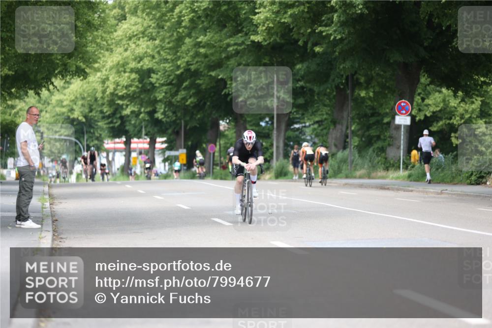 15.06.2025 - 7 Türme Triathlon Yannick Fuchs http://msf.ph/oto/7994677 15.06.2025 13:09:38 Radfahren 607, 705 meine-sportfotos.de