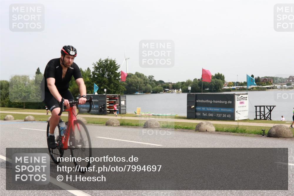15.06.2025 - 27. Vierlanden-Triathlon H.Heesch http://msf.ph/oto/7994697 15.06.2025 11:23:11 Radfahren 34, 71, 963 meine-sportfotos.de