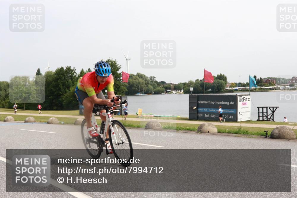15.06.2025 - 27. Vierlanden-Triathlon H.Heesch http://msf.ph/oto/7994712 15.06.2025 11:23:17 Radfahren 183, 753 meine-sportfotos.de