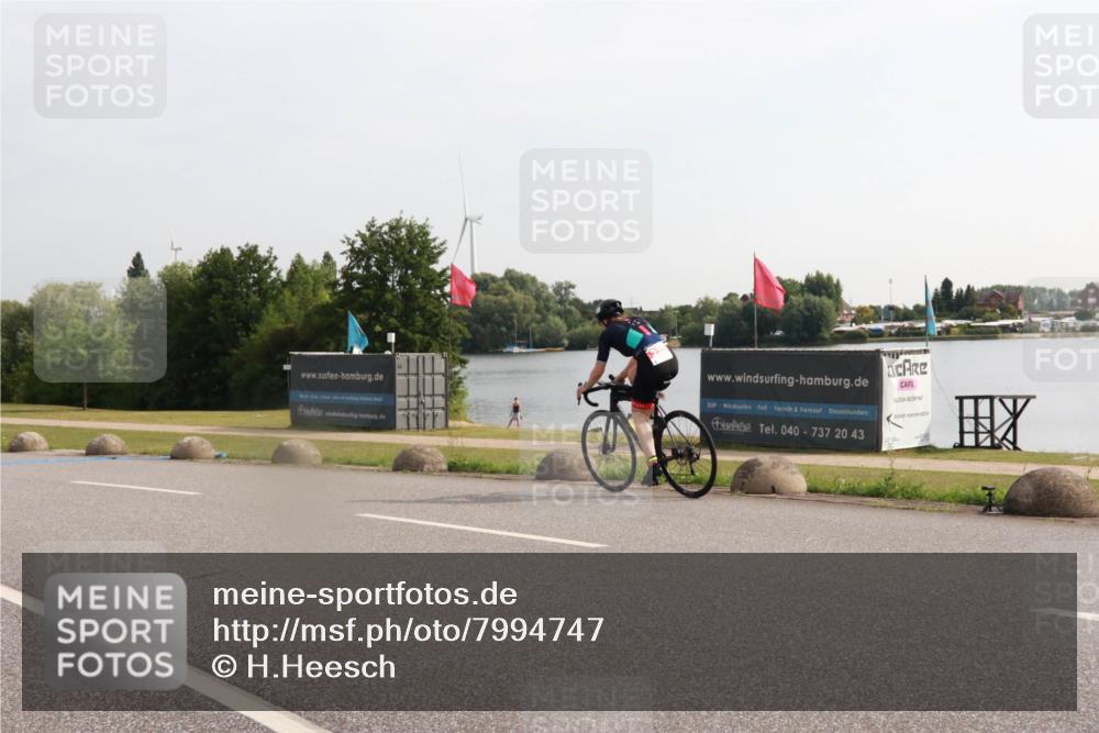 15.06.2025 - 27. Vierlanden-Triathlon H.Heesch http://msf.ph/oto/7994747 15.06.2025 09:13:18 Radfahren 14, 223, 234, 248 meine-sportfotos.de