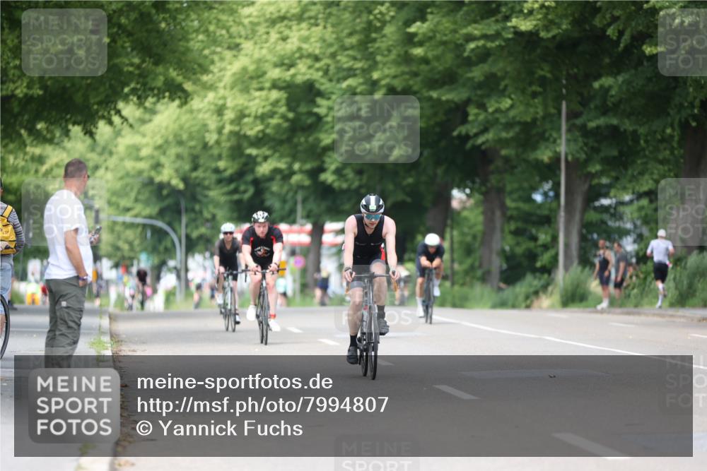 15.06.2025 - 7 Türme Triathlon Yannick Fuchs http://msf.ph/oto/7994807 15.06.2025 13:09:44 Radfahren 222, 382, 555, 603, 658, 670, 705 meine-sportfotos.de