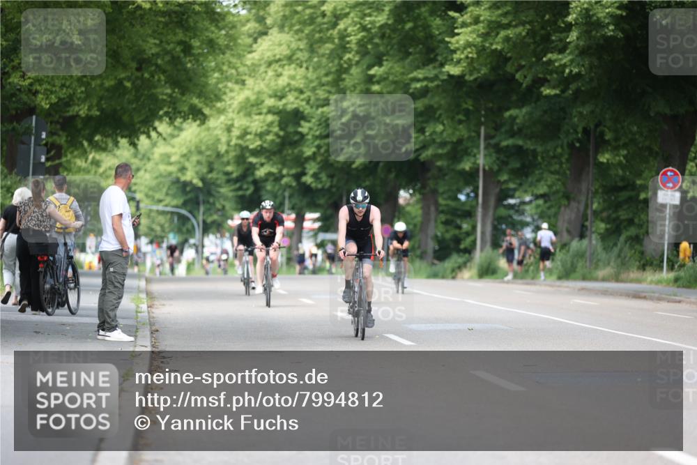 15.06.2025 - 7 Türme Triathlon Yannick Fuchs http://msf.ph/oto/7994812 15.06.2025 13:09:45 Radfahren 222, 382, 555, 603, 658, 670, 705 meine-sportfotos.de