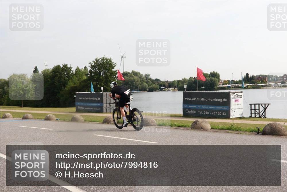 15.06.2025 - 27. Vierlanden-Triathlon H.Heesch http://msf.ph/oto/7994816 15.06.2025 09:13:56 Radfahren 78 meine-sportfotos.de
