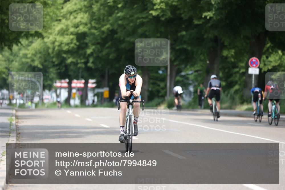 15.06.2025 - 7 Türme Triathlon Yannick Fuchs http://msf.ph/oto/7994849 15.06.2025 12:12:36 Radfahren 233, 236, 254 meine-sportfotos.de