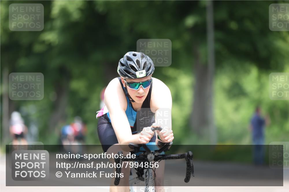 15.06.2025 - 7 Türme Triathlon Yannick Fuchs http://msf.ph/oto/7994856 15.06.2025 12:12:37 Radfahren 233, 236, 254 meine-sportfotos.de