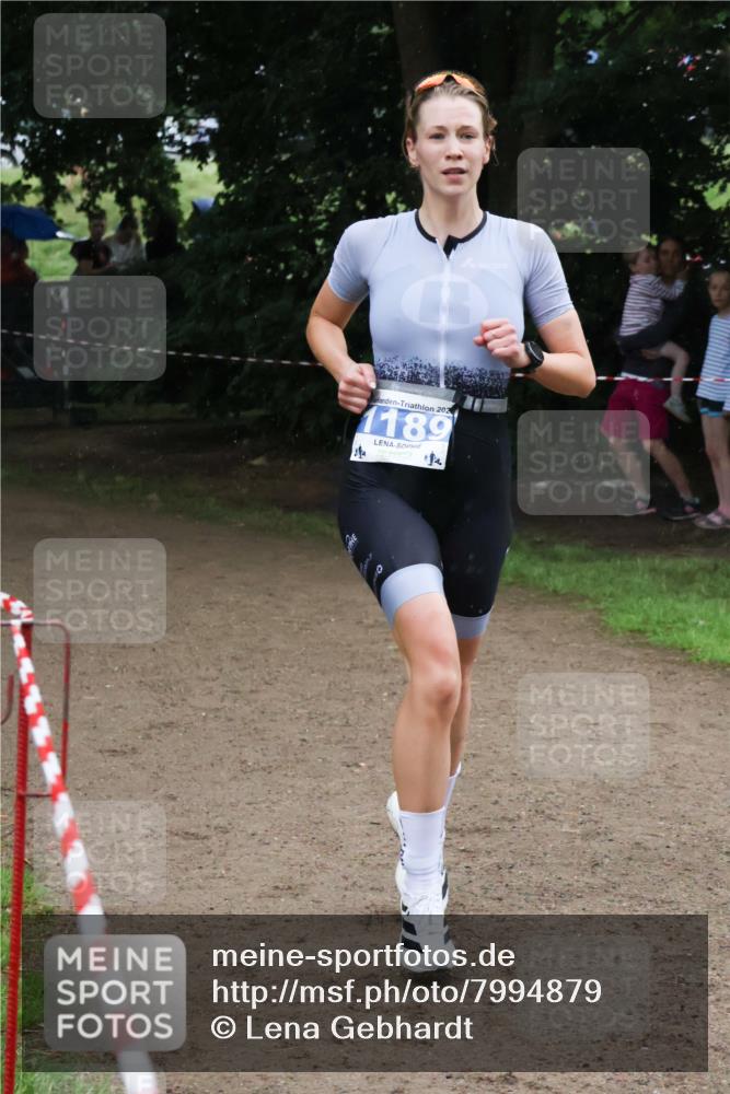 21.06.2025 - 27. Vierlanden-Triathlon Lena Gebhardt http://msf.ph/oto/7994879 15.06.2025 13:49:35 Laufen 202, 1189, 4 meine-sportfotos.de