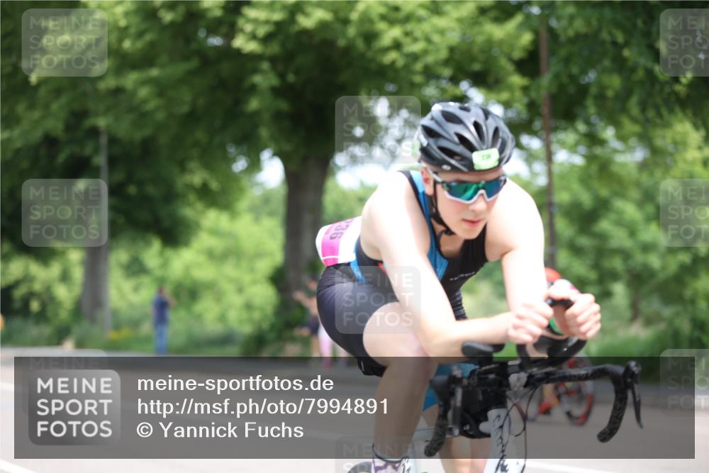 15.06.2025 - 7 Türme Triathlon Yannick Fuchs http://msf.ph/oto/7994891 15.06.2025 12:12:38 Radfahren 233, 236 meine-sportfotos.de