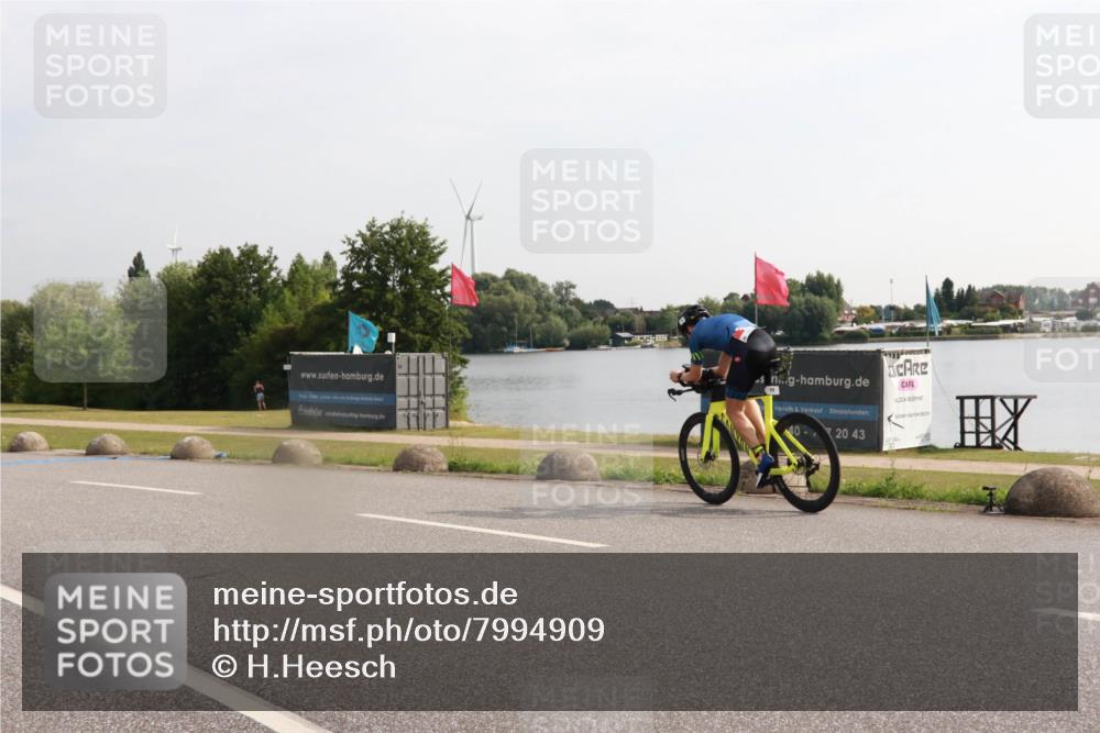 15.06.2025 - 27. Vierlanden-Triathlon H.Heesch http://msf.ph/oto/7994909 15.06.2025 09:14:34 Radfahren 15, 209 meine-sportfotos.de