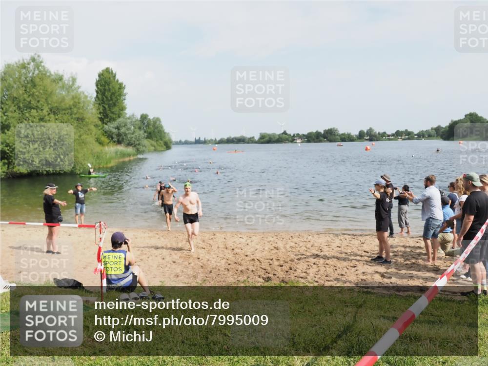 21.06.2025 - 27. Vierlanden-Triathlon MichiJ http://msf.ph/oto/7995009 15.06.2026 09:56:44 Schwimmen 254, 258, 275, 276, 281, 286, 301, 320, 341 meine-sportfotos.de