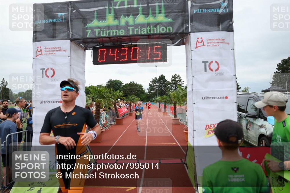 15.06.2025 - 7 Türme Triathlon Michael Strokosch http://msf.ph/oto/7995014 15.06.2025 14:30:14 Ziel 637, 1172 meine-sportfotos.de