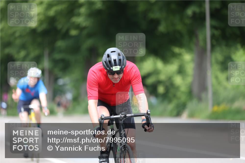 15.06.2025 - 7 Türme Triathlon Yannick Fuchs http://msf.ph/oto/7995095 15.06.2025 13:10:07 Radfahren 230, 415, 553 meine-sportfotos.de