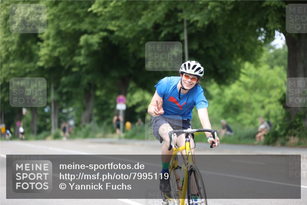 15.06.2025 - 7 Türme Triathlon Yannick Fuchs http://msf.ph/oto/7995119 15.06.2025 13:10:09 Radfahren 230, 553 meine-sportfotos.de