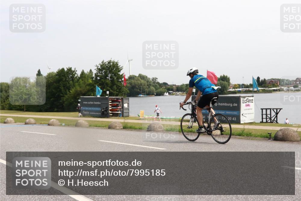 15.06.2025 - 27. Vierlanden-Triathlon H.Heesch http://msf.ph/oto/7995185 15.06.2025 11:25:27 Radfahren 68, 97 meine-sportfotos.de