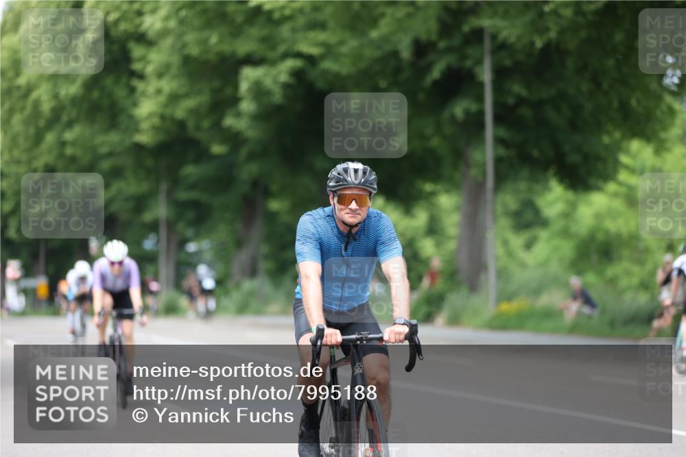 15.06.2025 - 7 Türme Triathlon Yannick Fuchs http://msf.ph/oto/7995188 15.06.2025 13:10:42 Radfahren 210, 359, 526, 593 meine-sportfotos.de