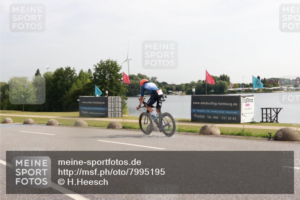 15.06.2025 - 27. Vierlanden-Triathlon H.Heesch http://msf.ph/oto/7995195 15.06.2025 09:16:49 Radfahren 20, 61, 226 meine-sportfotos.de