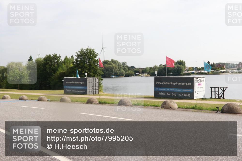 15.06.2025 - 27. Vierlanden-Triathlon H.Heesch http://msf.ph/oto/7995205 15.06.2025 09:17:01 Radfahren  meine-sportfotos.de