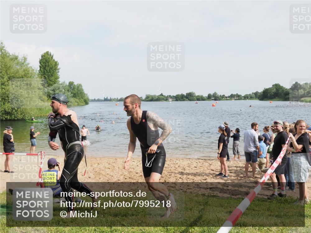 21.06.2025 - 27. Vierlanden-Triathlon MichiJ http://msf.ph/oto/7995218 15.06.2026 09:56:53 Schwimmen 258, 275, 281, 301, 325 meine-sportfotos.de