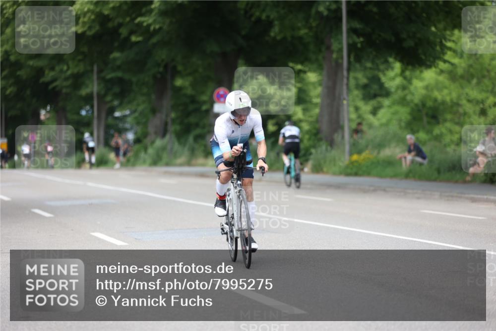 15.06.2025 - 7 Türme Triathlon Yannick Fuchs http://msf.ph/oto/7995275 15.06.2025 13:10:45 Radfahren 210, 359, 526, 529, 593, 675 meine-sportfotos.de