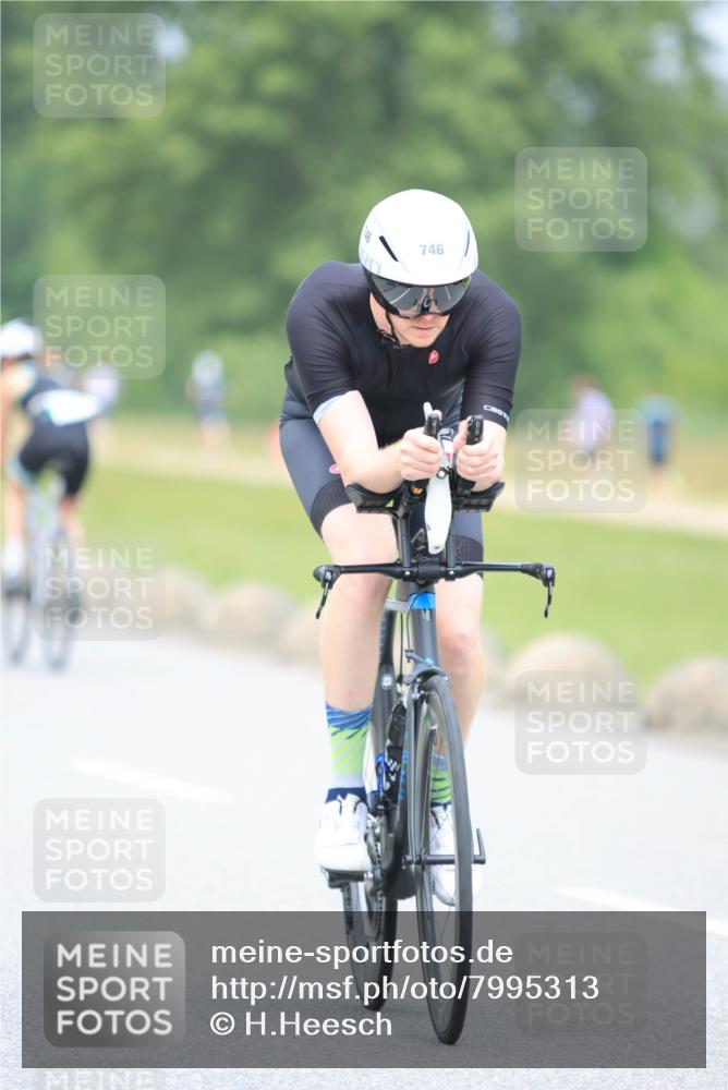 21.06.2025 - 27. Vierlanden-Triathlon H.Heesch http://msf.ph/oto/7995313 15.06.2025 12:15:29 Radfahren 746, 1044, 1045, 1046, 1047, 1048 meine-sportfotos.de