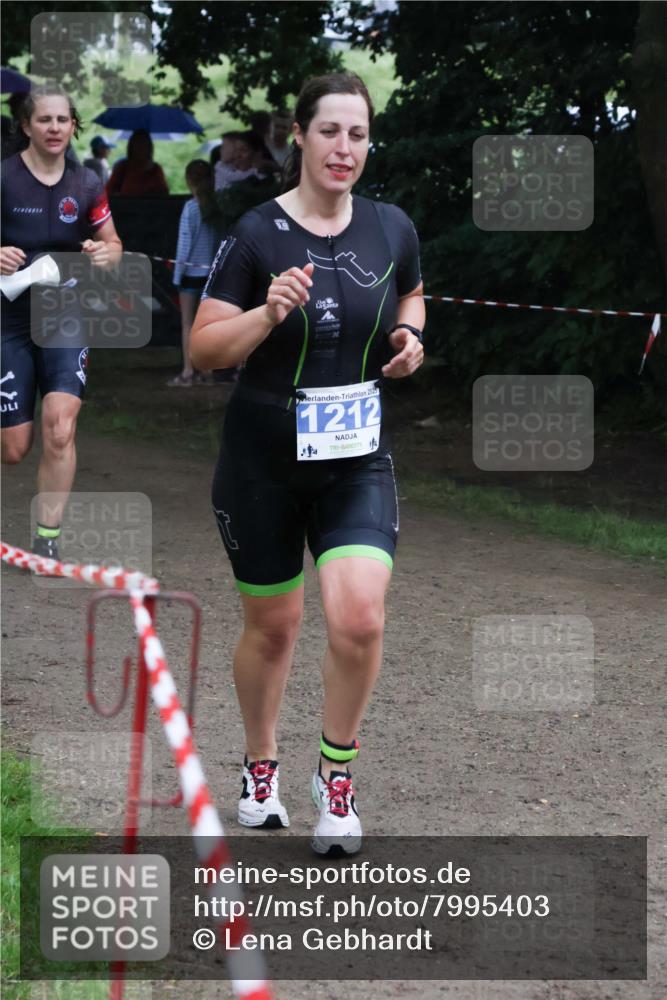21.06.2025 - 27. Vierlanden-Triathlon Lena Gebhardt http://msf.ph/oto/7995403 15.06.2025 13:51:04 Laufen 202, 1212, 172 meine-sportfotos.de