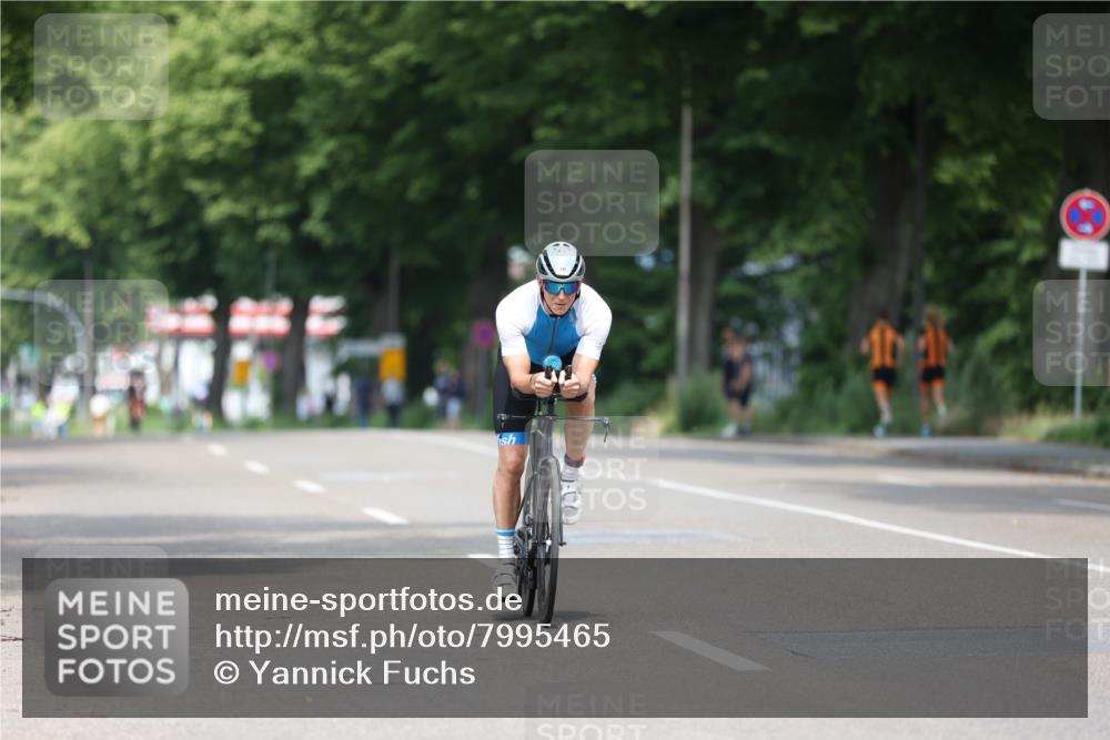 15.06.2025 - 7 Türme Triathlon Yannick Fuchs http://msf.ph/oto/7995465 15.06.2025 12:14:11 Radfahren 236, 242 meine-sportfotos.de