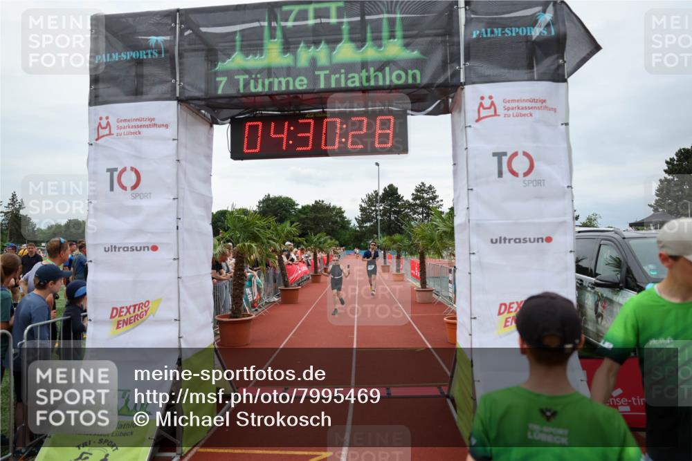 15.06.2025 - 7 Türme Triathlon Michael Strokosch http://msf.ph/oto/7995469 15.06.2025 14:30:27 Ziel 464, 753, 785, 843 meine-sportfotos.de