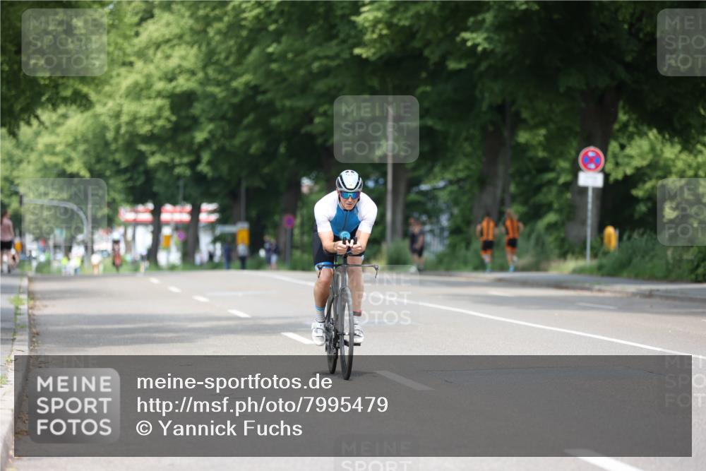 15.06.2025 - 7 Türme Triathlon Yannick Fuchs http://msf.ph/oto/7995479 15.06.2025 12:14:11 Radfahren 236, 242 meine-sportfotos.de