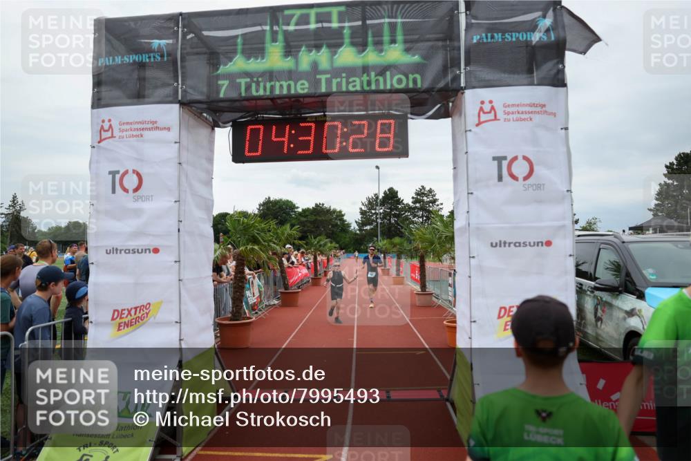 15.06.2025 - 7 Türme Triathlon Michael Strokosch http://msf.ph/oto/7995493 15.06.2025 14:30:28 Ziel 464, 753, 785, 843 meine-sportfotos.de